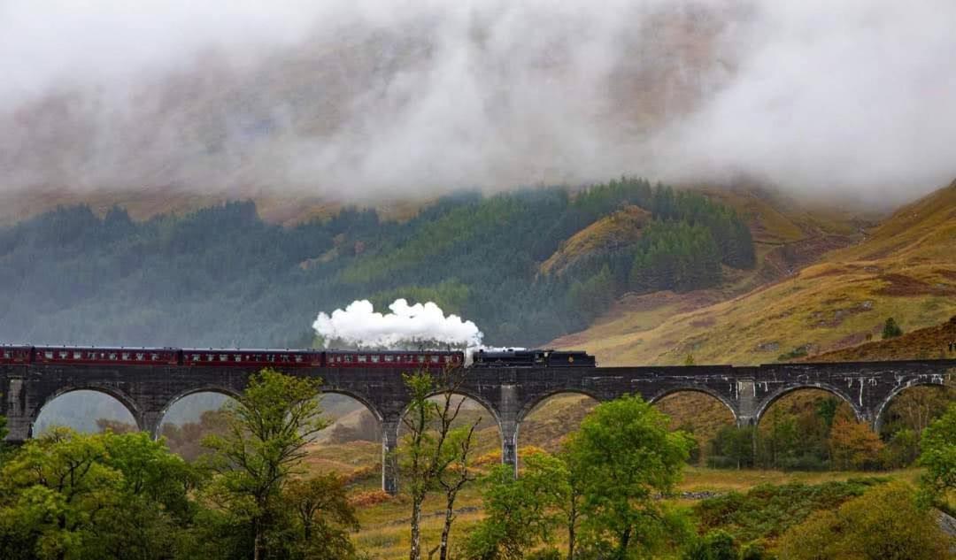 Number 4, Loch Shiel View Villa Glenfinnan Exterior photo